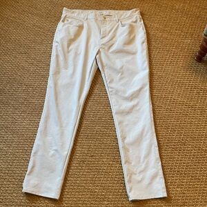Peter Millar pants. Stone White. Size 38/32. Excellent Condition.